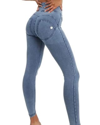 Doprodej oblibenych dzin Freddy se super vysokym pasem🍑 Skladem kousky. Prijemny a pruzny material. Objednavejte pres...